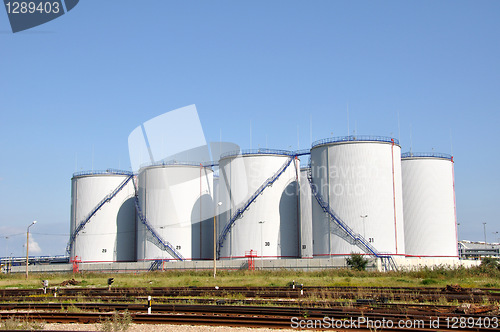 Image of Oil storage