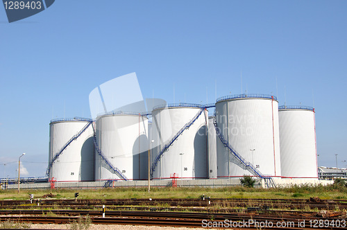 Image of Oil storage