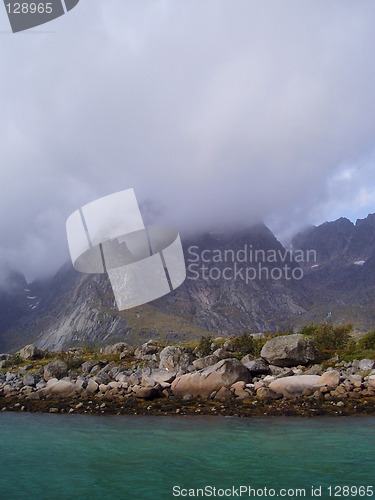 Image of Mountain in clouds