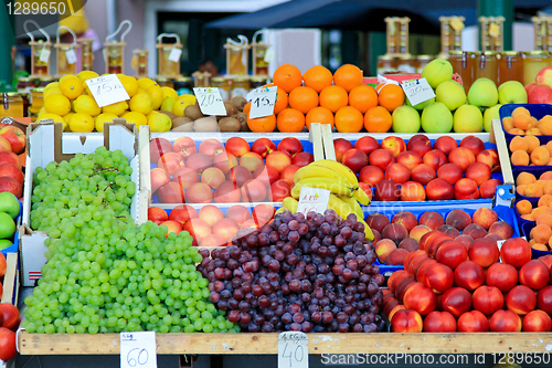 Image of Fresh fruits