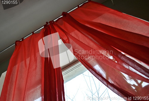 Image of curtains 