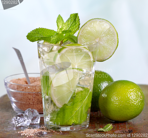 Image of mojito cocktail