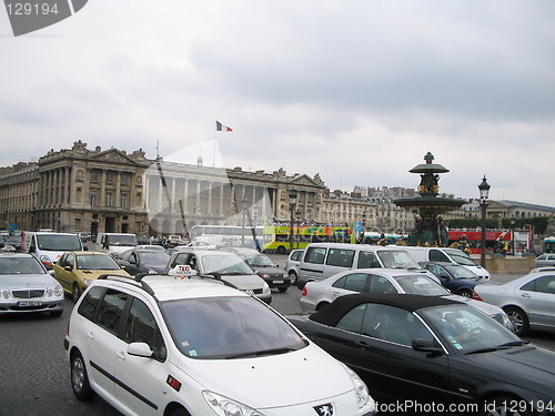 Image of Paris traffic