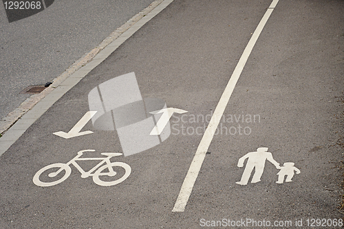 Image of Pedestrian and bicycle reserved lanes