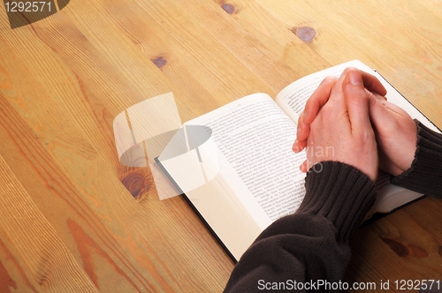 Image of praying hands