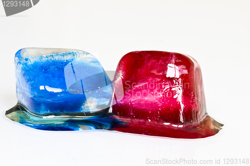 Image of Red and blue ice cubes