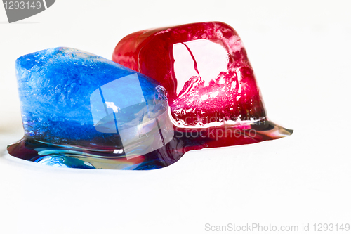 Image of Red and blue ice cubes