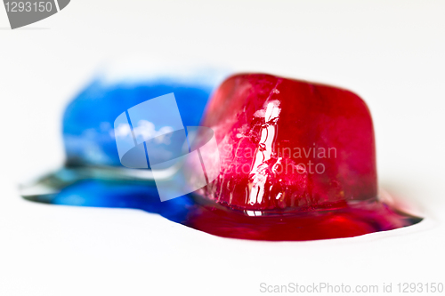 Image of Red and blue ice cubes