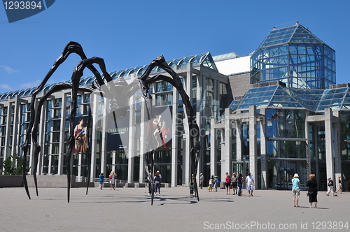 Image of National Art Gallery & Giant Spider in Ottawa