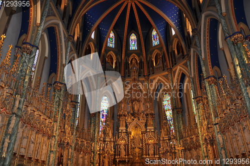 Image of Notre Dame Basilica in Ottawa