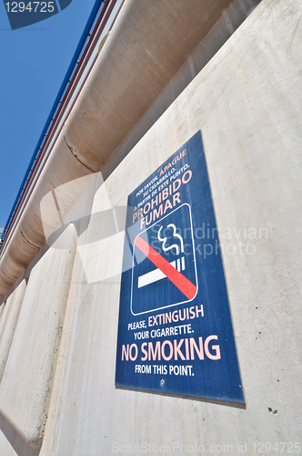 Image of sign "no smoking"