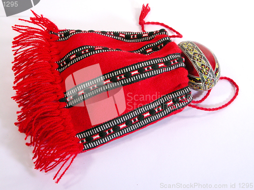 Image of Easter egg and traditional Romanian bag