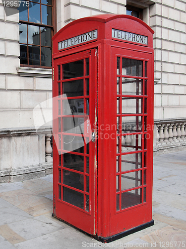 Image of London telephone box