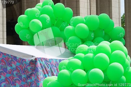 Image of Green baloons