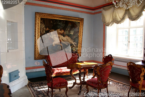 Image of Room with a picture