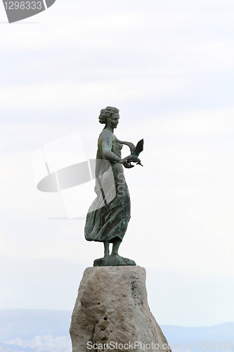 Image of Maiden statue Opatija