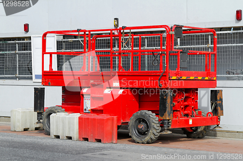 Image of Scissor platform lift