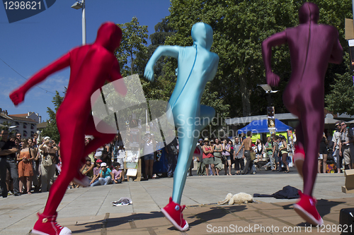 Image of Dancers wear zetaï