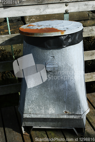 Image of Garbage bin