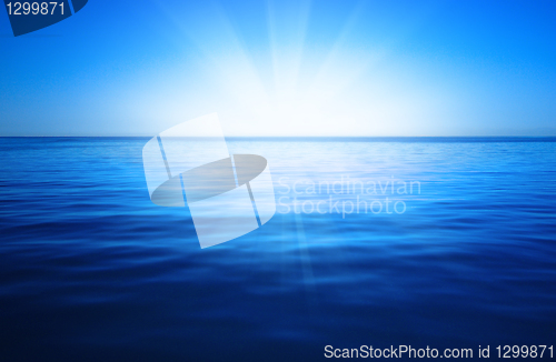 Image of blue sky and ocean 