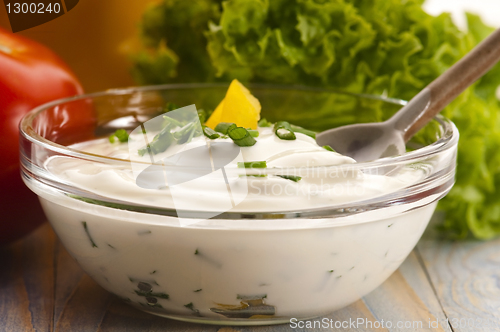 Image of Delicious cream cheese with chives and vegetables