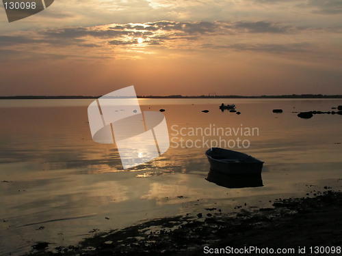 Image of Boat on the quit water