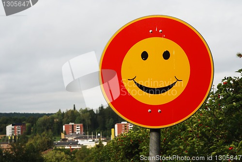 Image of smiley traffic sign