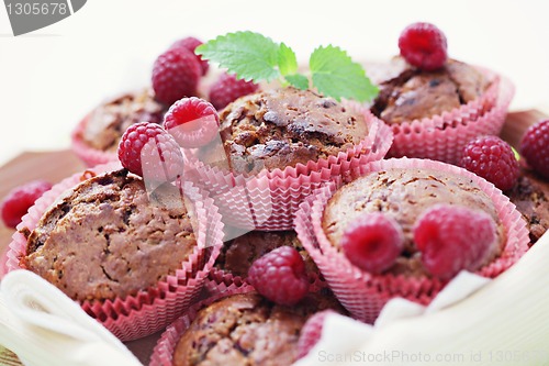 Image of muffins with raspberries