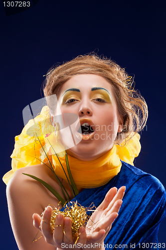 Image of woman with glamour make-up