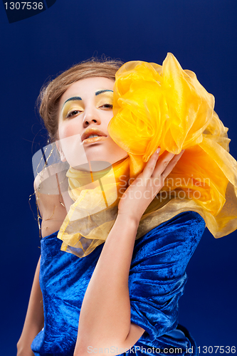 Image of woman with glamour make-up