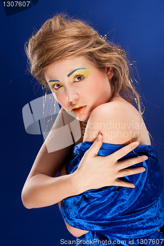 Image of woman with glamour make-up