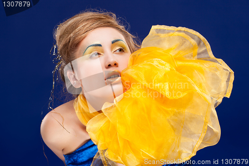 Image of woman with glamour make-up