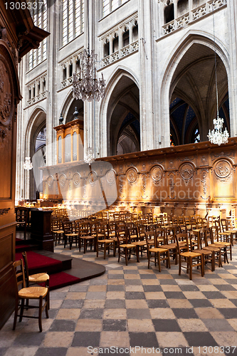 Image of interior of Cathedral of the Holy Cross, OrlÃ©ans