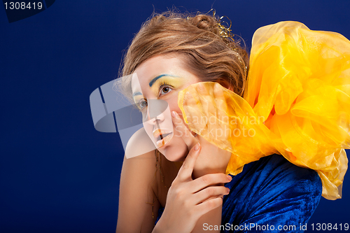 Image of woman with glamour make-up