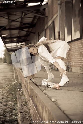 Image of beautiful young girl in white.