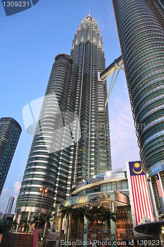 Image of petronas tower