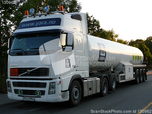 Image of Volvo FH16