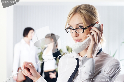 Image of Calling woman