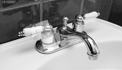 Image of bright sink