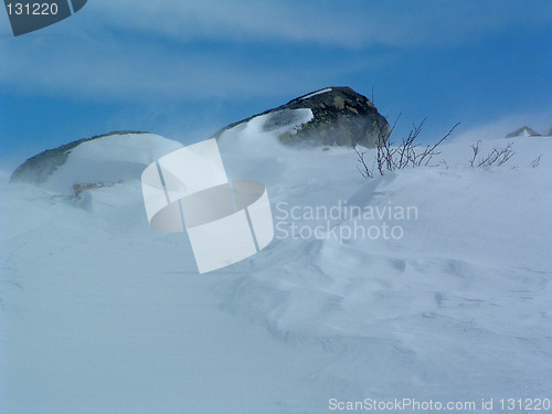 Image of High wind in the mountain