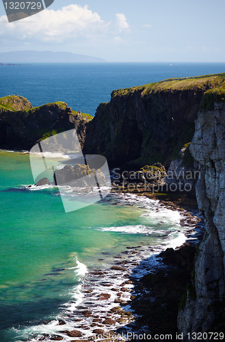 Image of breaking wave