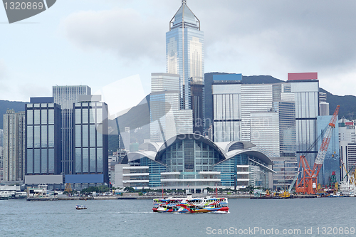 Image of Hong Kong harbour and boat