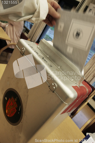 Image of Norwegian ballot-box