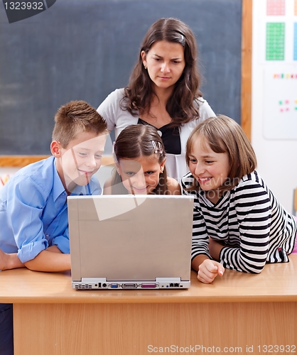 Image of Kids surfing the internet