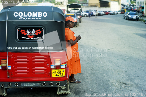 Image of Sri Lankan traditional taxi