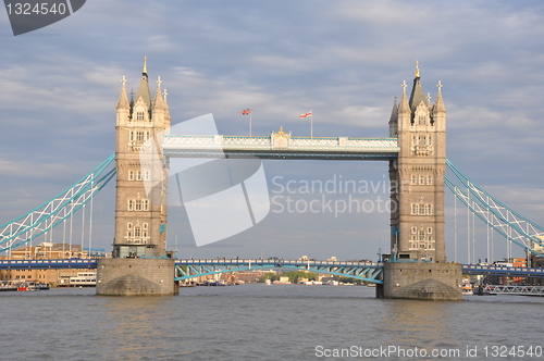 Image of Tower Bridge in London