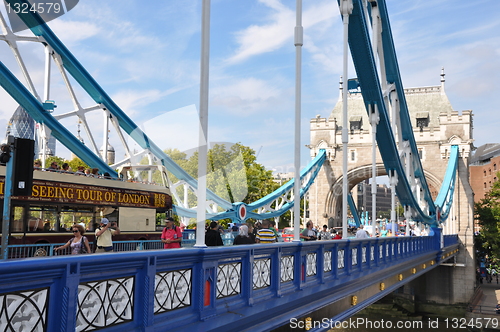 Image of Tower Bridge in London