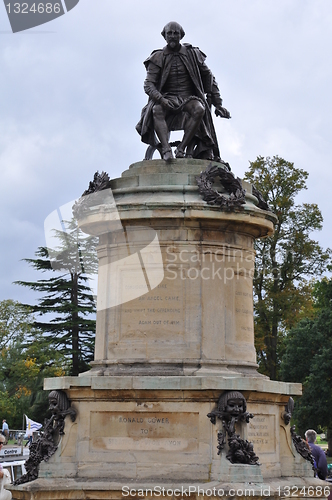 Image of William Shakespeare's Statue