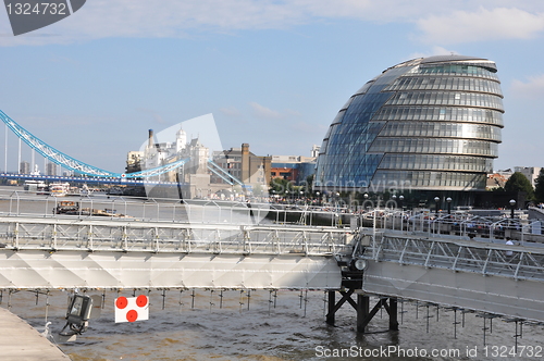 Image of City Hall in London