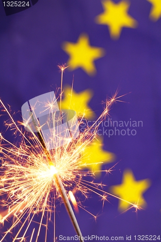 Image of eu flag and sparkler